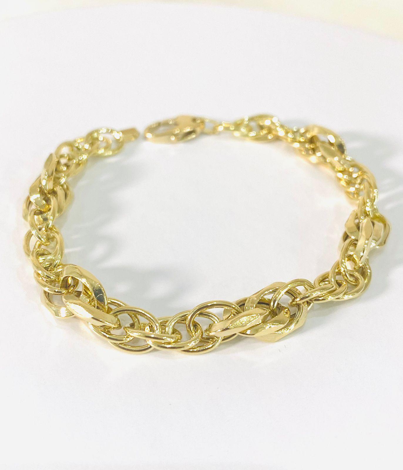 18k Karat Gold Bracelet (8.87/9.01 gms)