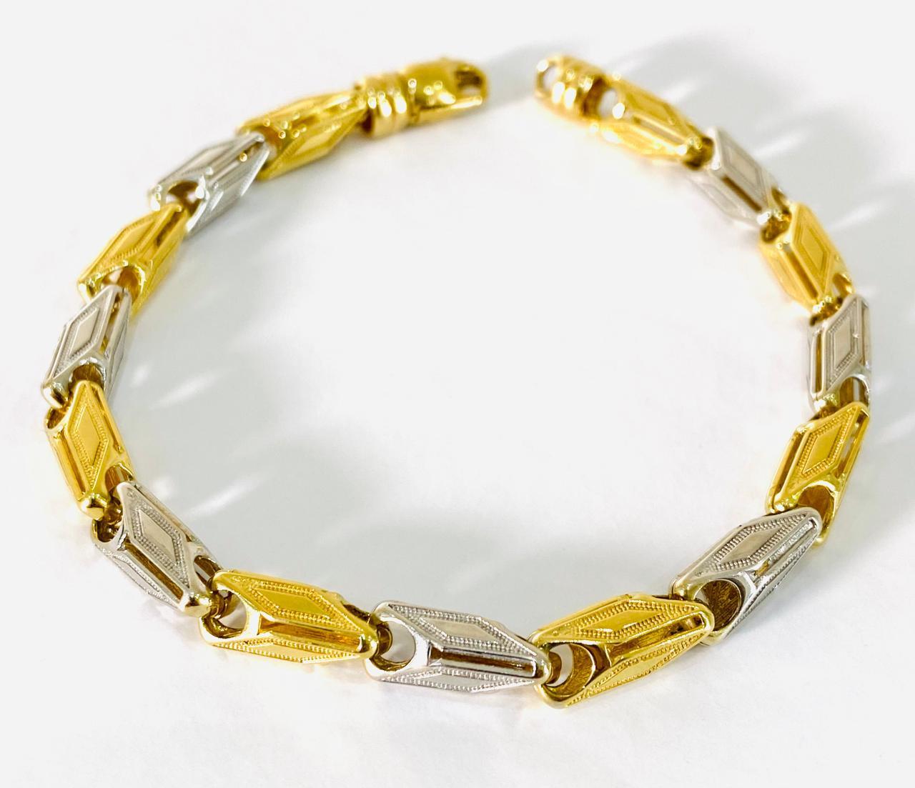 18k Gold Bracelet ( 19.05 gms)