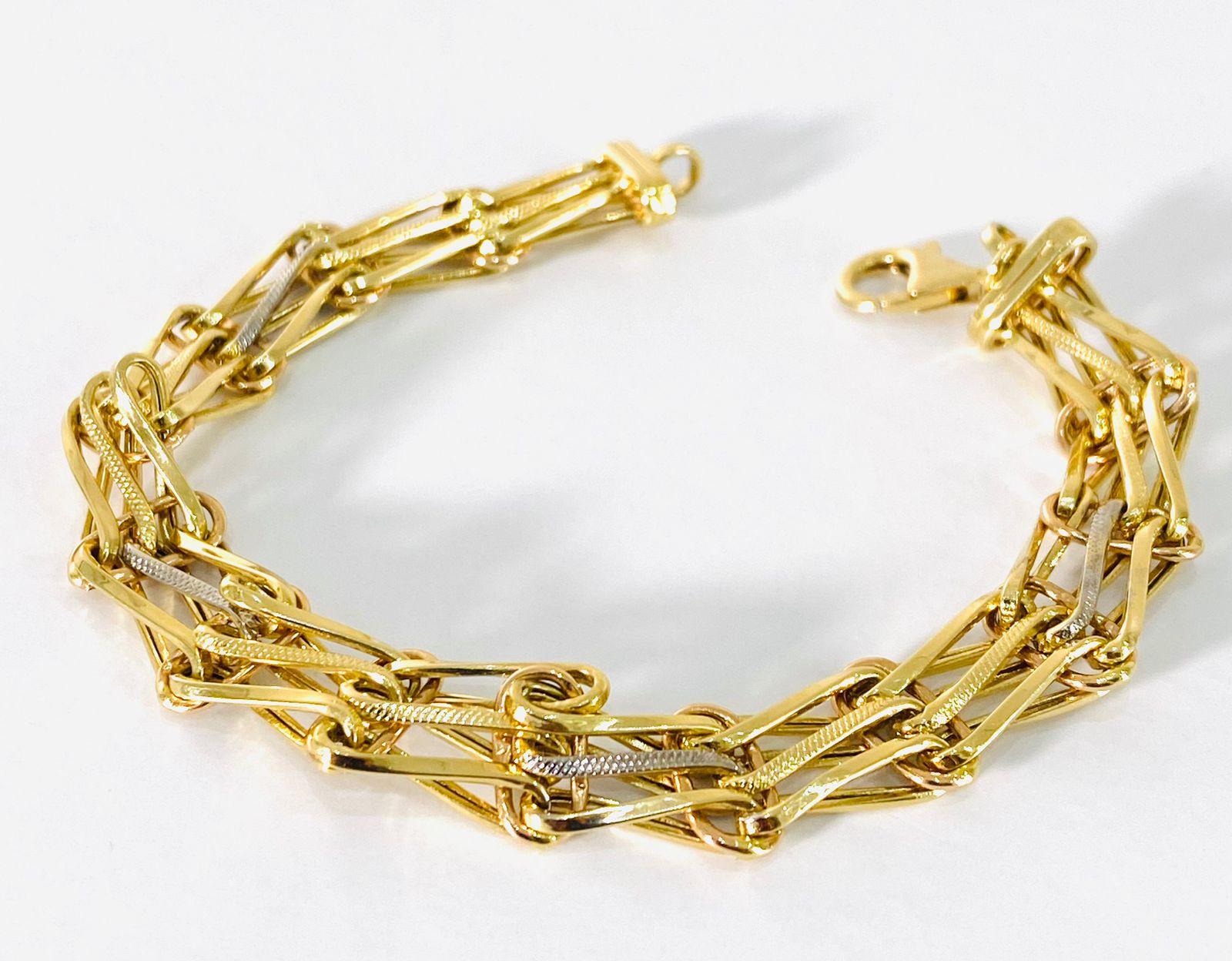 18k Gold Bracelet ( 9.31 gms)