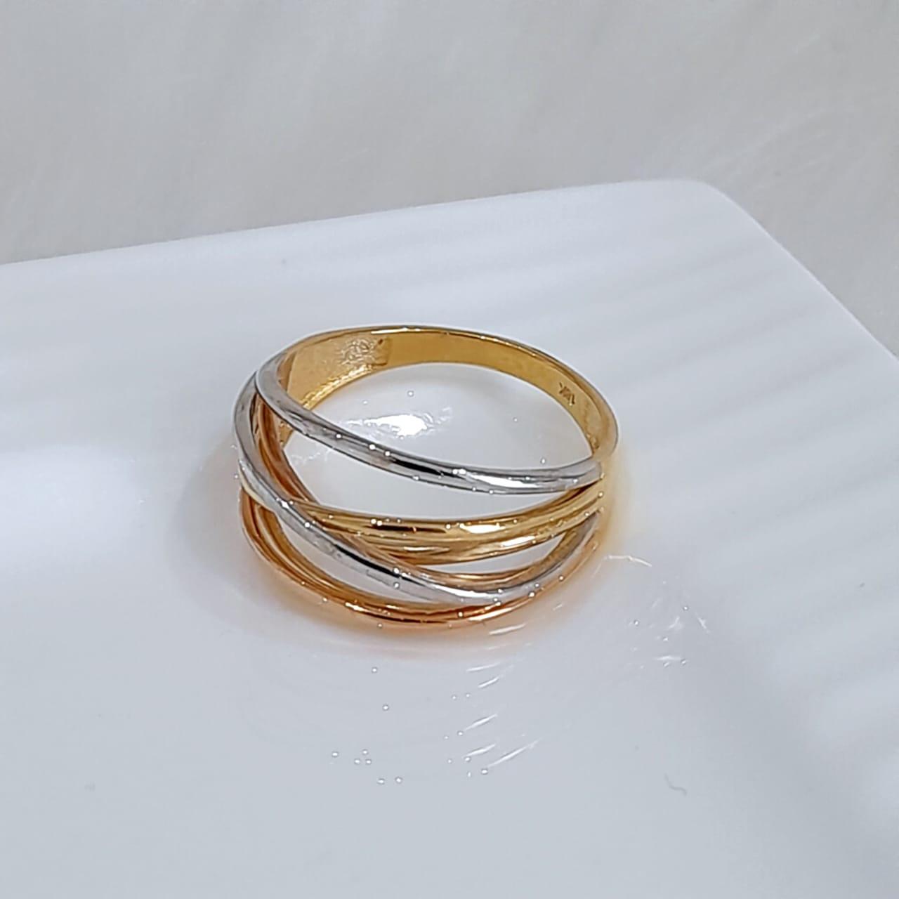 Real Gold Ring 18K (Size 7.5 ) 4.03 gms - Image 2