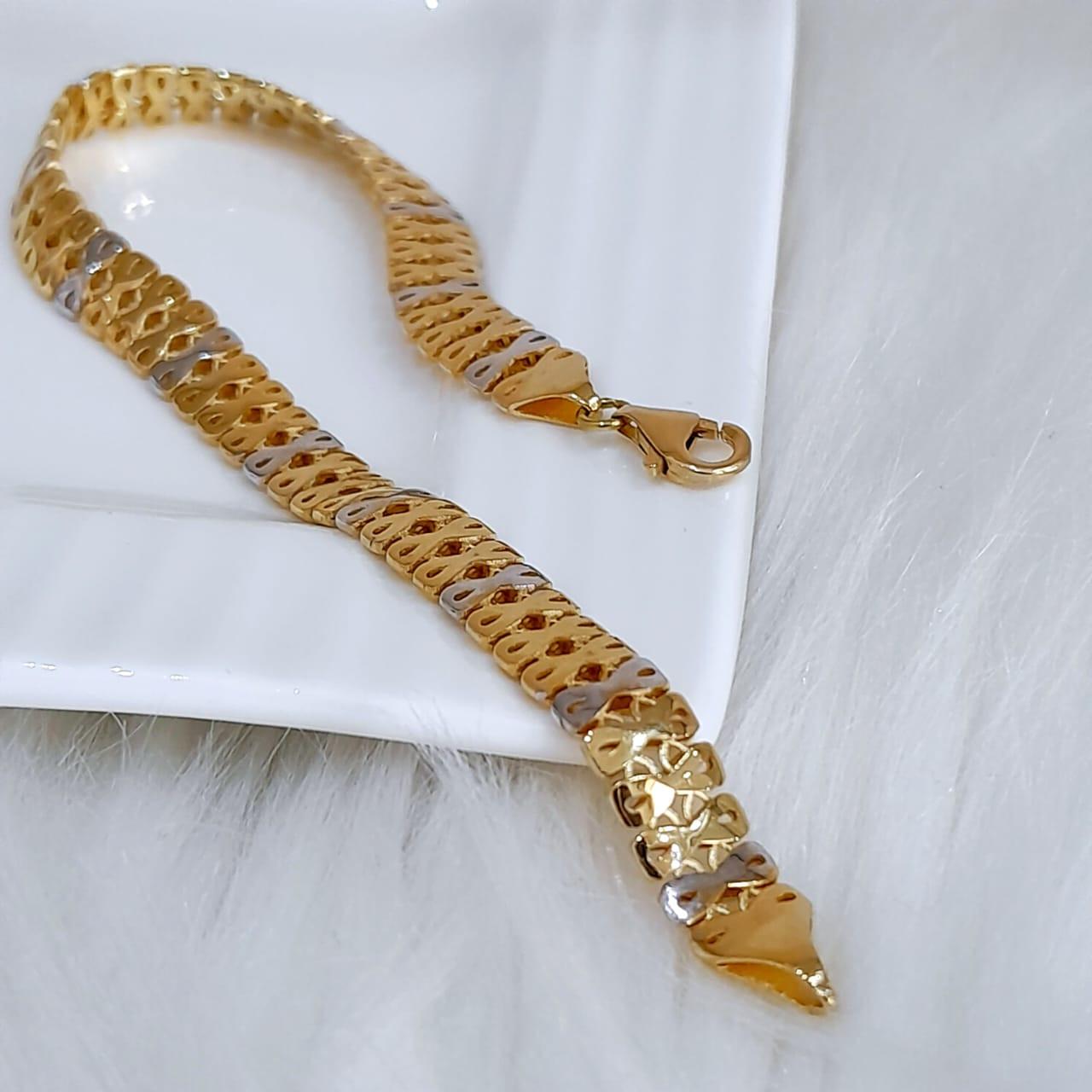 18k Gold Ladies Bracelet ( 9.30 gms) - Image 2