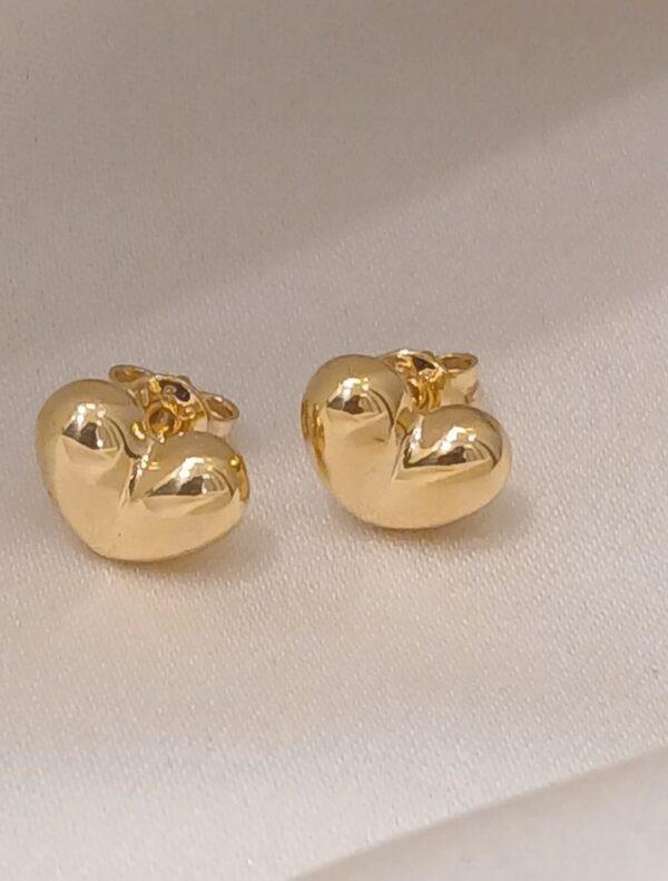 "solid gold jewelry"