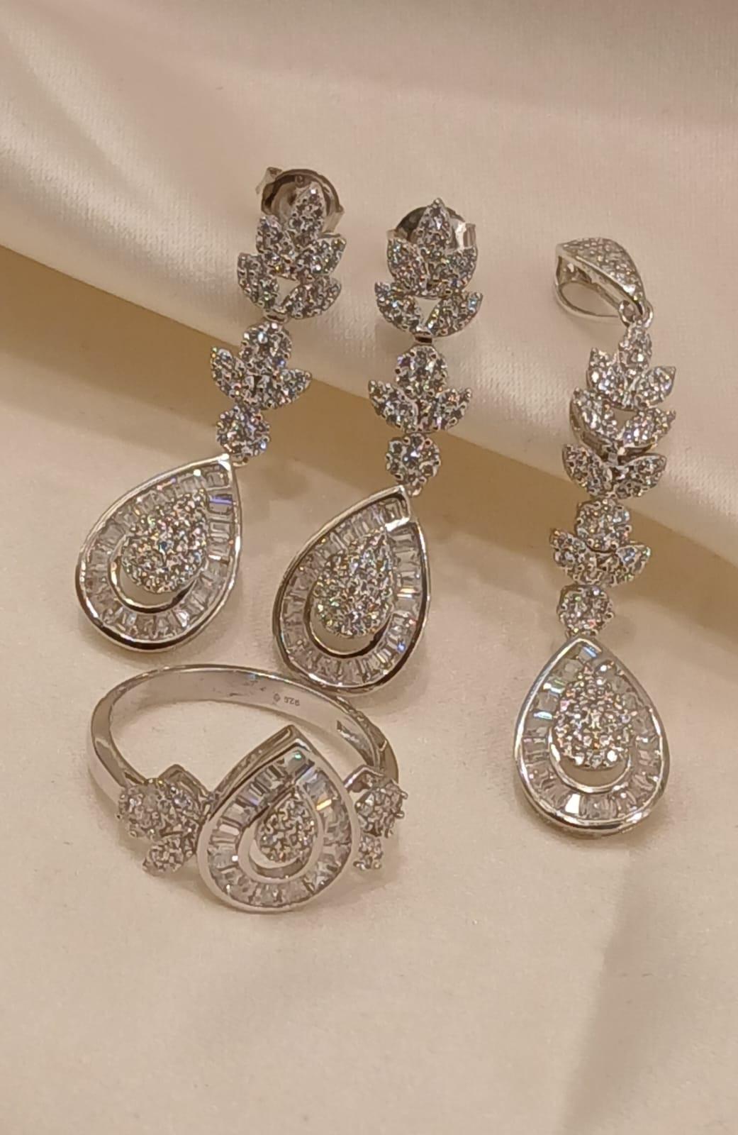 925 Real Silver Half Set (Pendant/Earring/Ring)9.37 gms