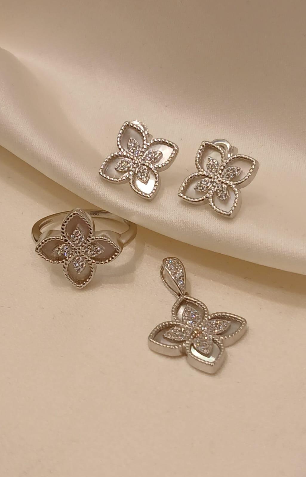 925 Real Silver Half Set (Pendant/Earring/Ring)6.31 gms