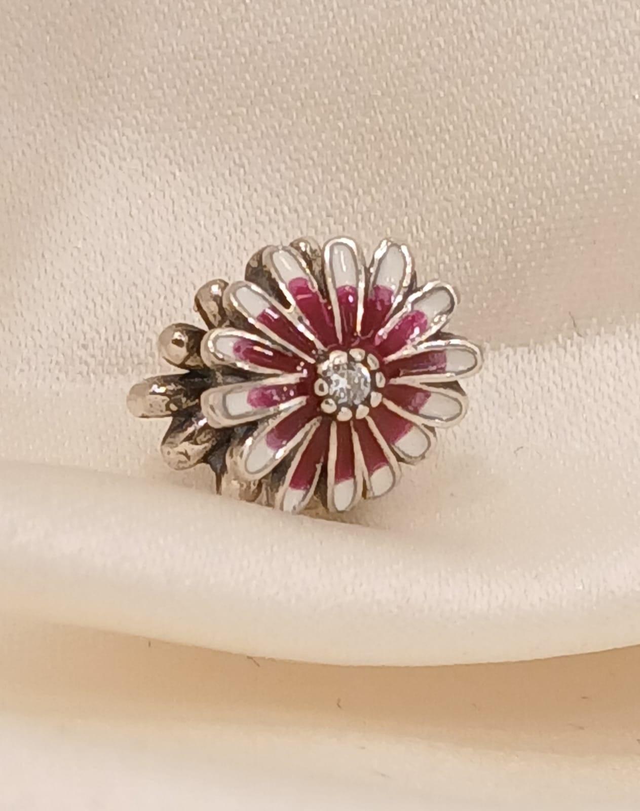 Real Silver Flower Pendant 925 (2.27 gms)