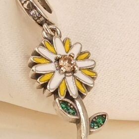 Real Silver Flower Pendant 925 (2.49 gms)