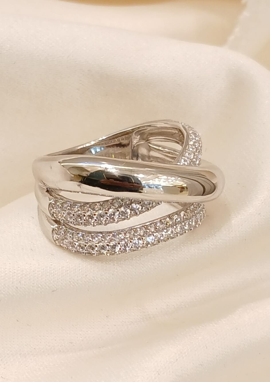 Real Silver Ring 925 (size: 6.9 ) 7.11 gms