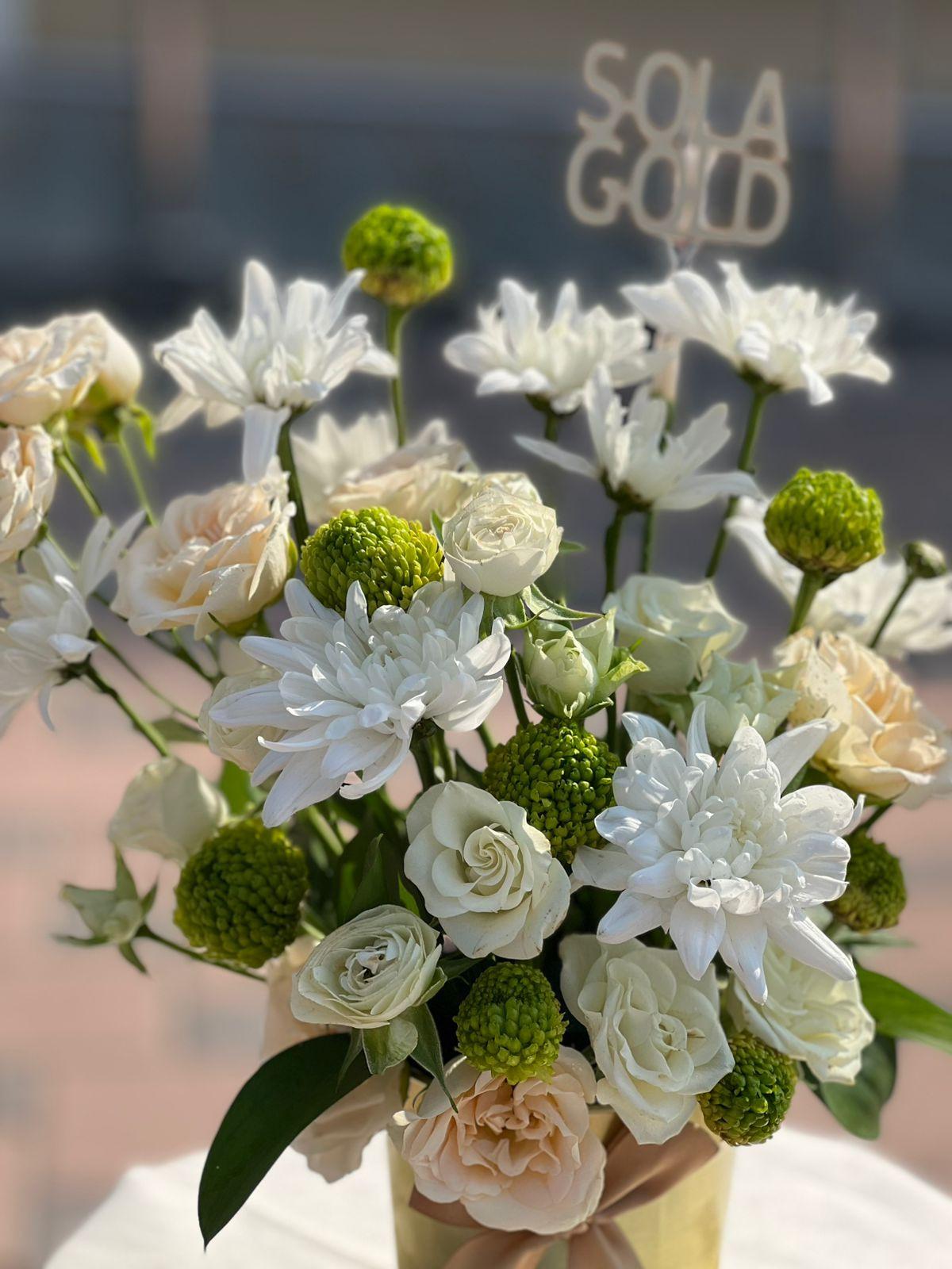 Luxury Fresh Flowers / Perfect For Any Occasion - Image 2