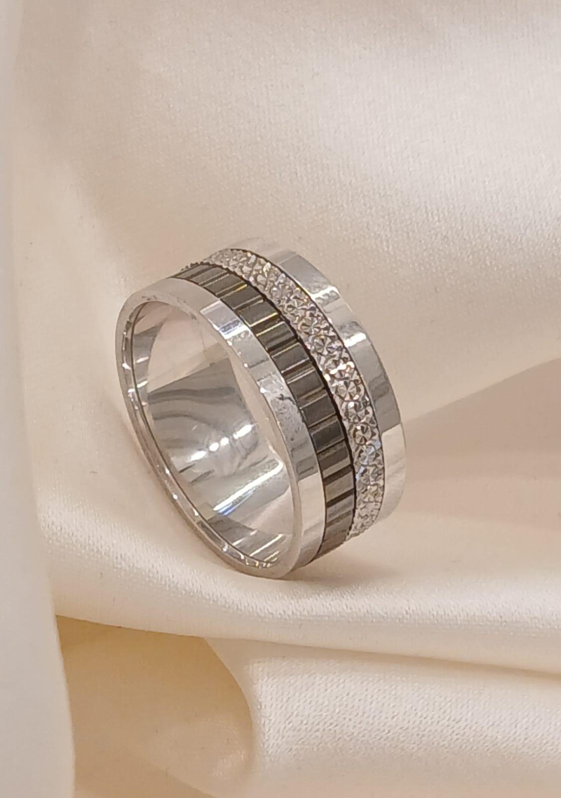 Real Silver Unisex Ring 925 (size: 12 )6.19 gms