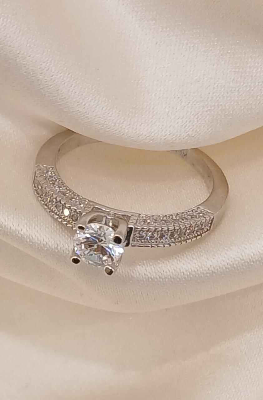 Real Silver Ring 925 (size: 6.5 )2.49 gms