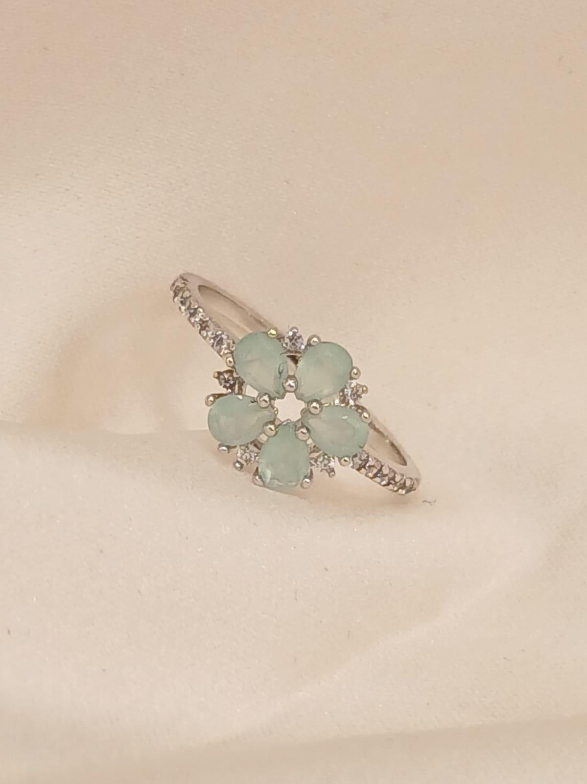 Real Silver Ring 925 (size: 7 )1.40 gms